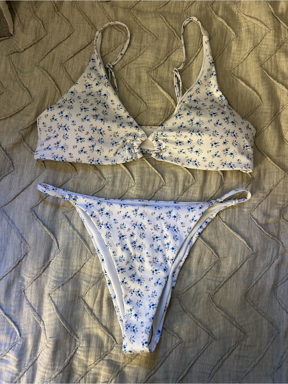 White Floral Ribbed Bikini Set with Blue Print